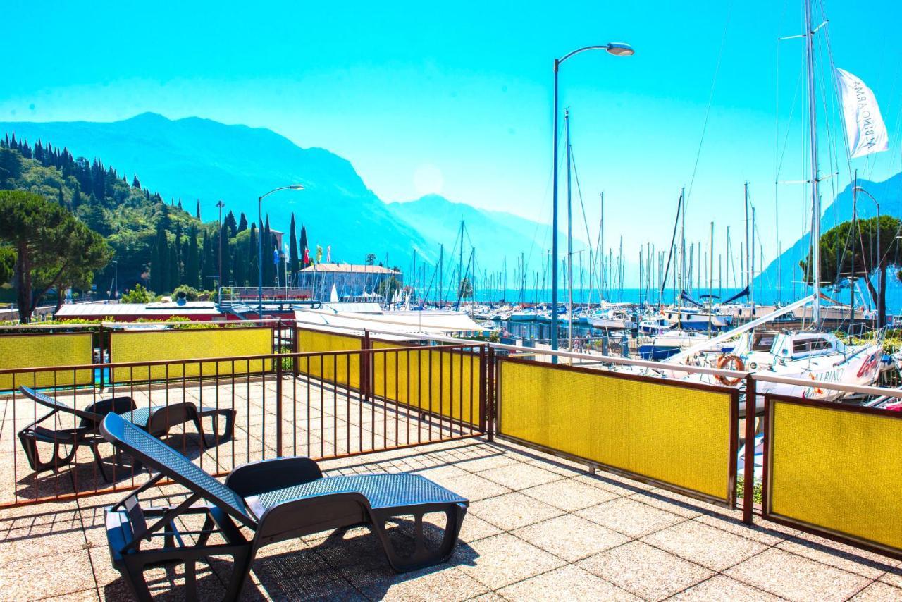 Residence Cristine Riva del Garda Exterior photo