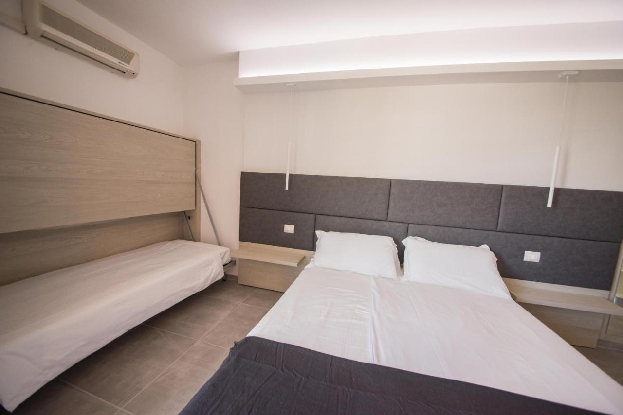 Residence Cristine Riva del Garda Exterior photo