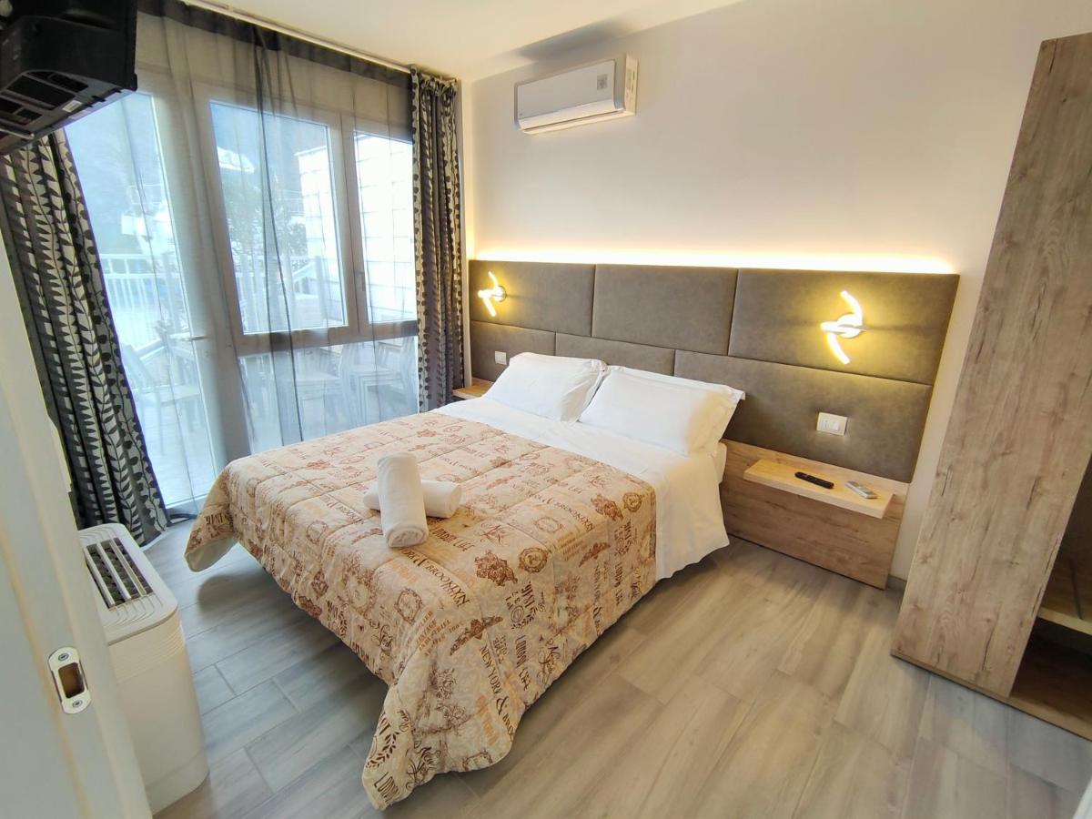 Residence Cristine Riva del Garda Exterior photo